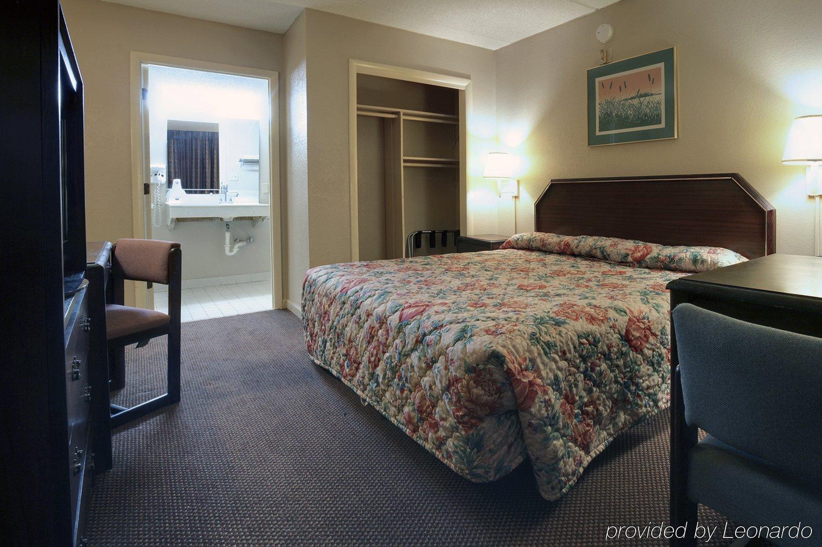 Americas Best Value Inn Bainbridge Room photo